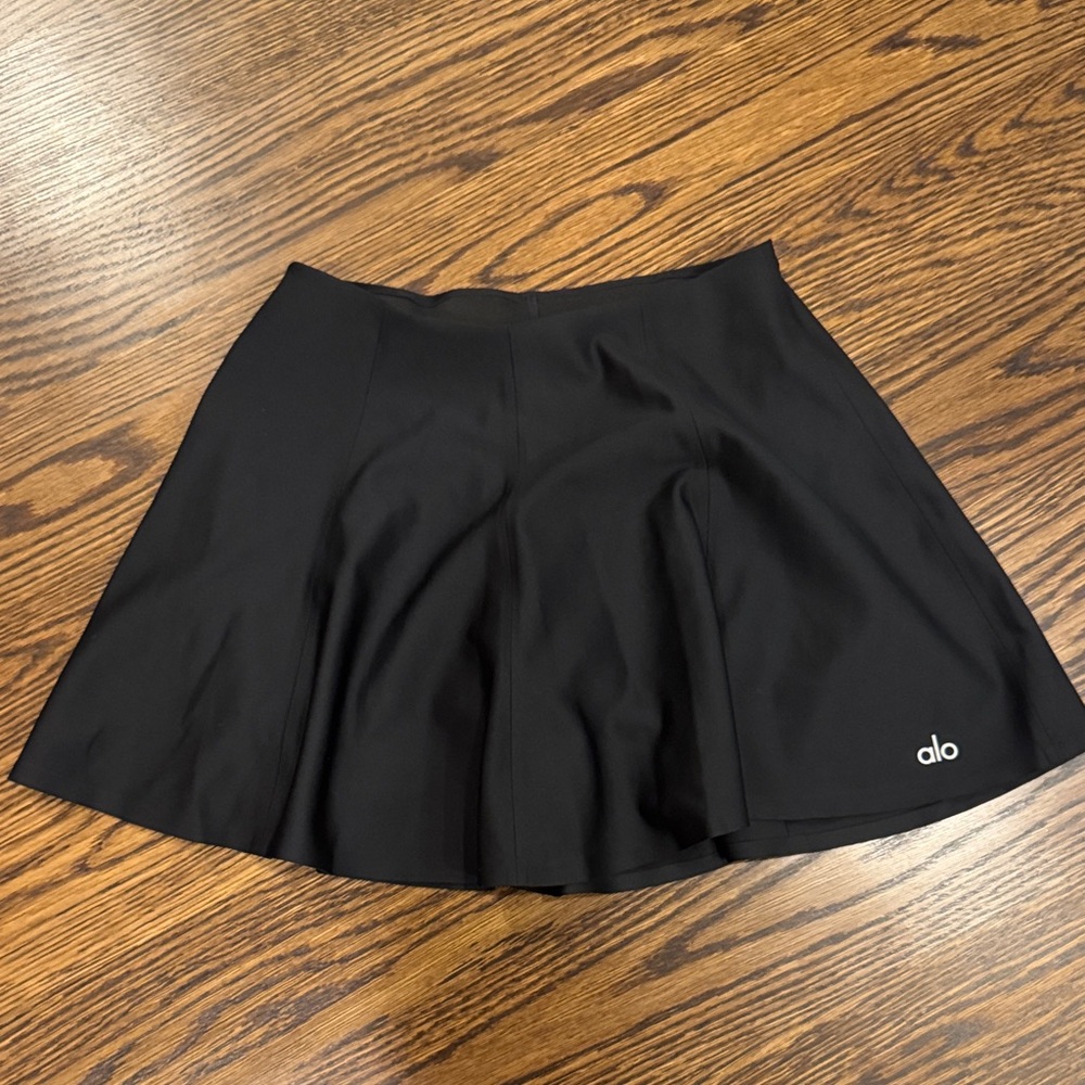NWOT ALO Yoga Black Circle Skirt